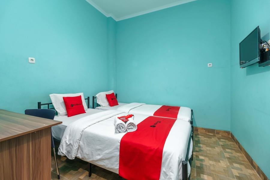 Hotel Reddoorz Near Rsud Koja Giacarta Esterno foto