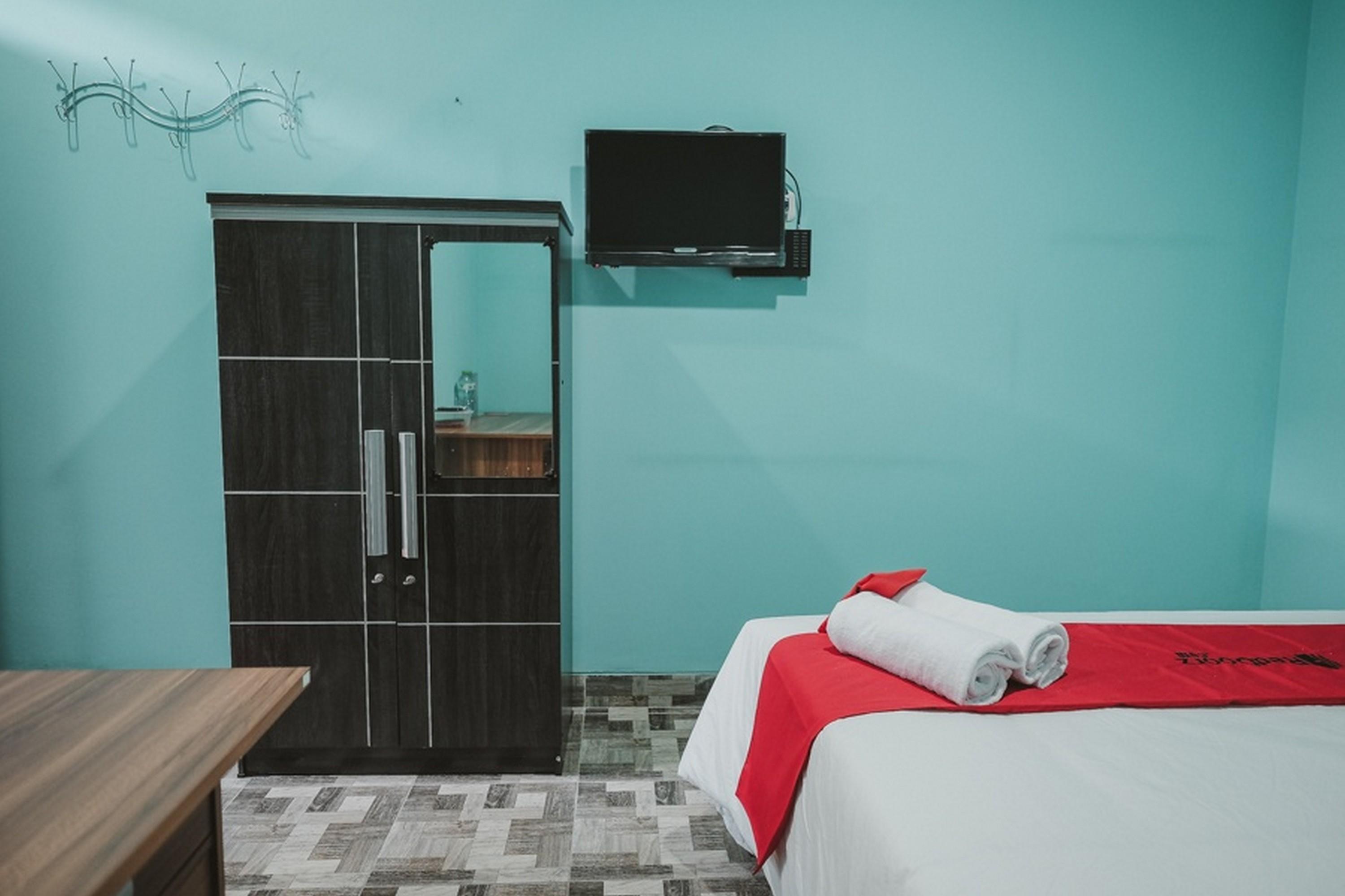 Hotel Reddoorz Near Rsud Koja Giacarta Esterno foto