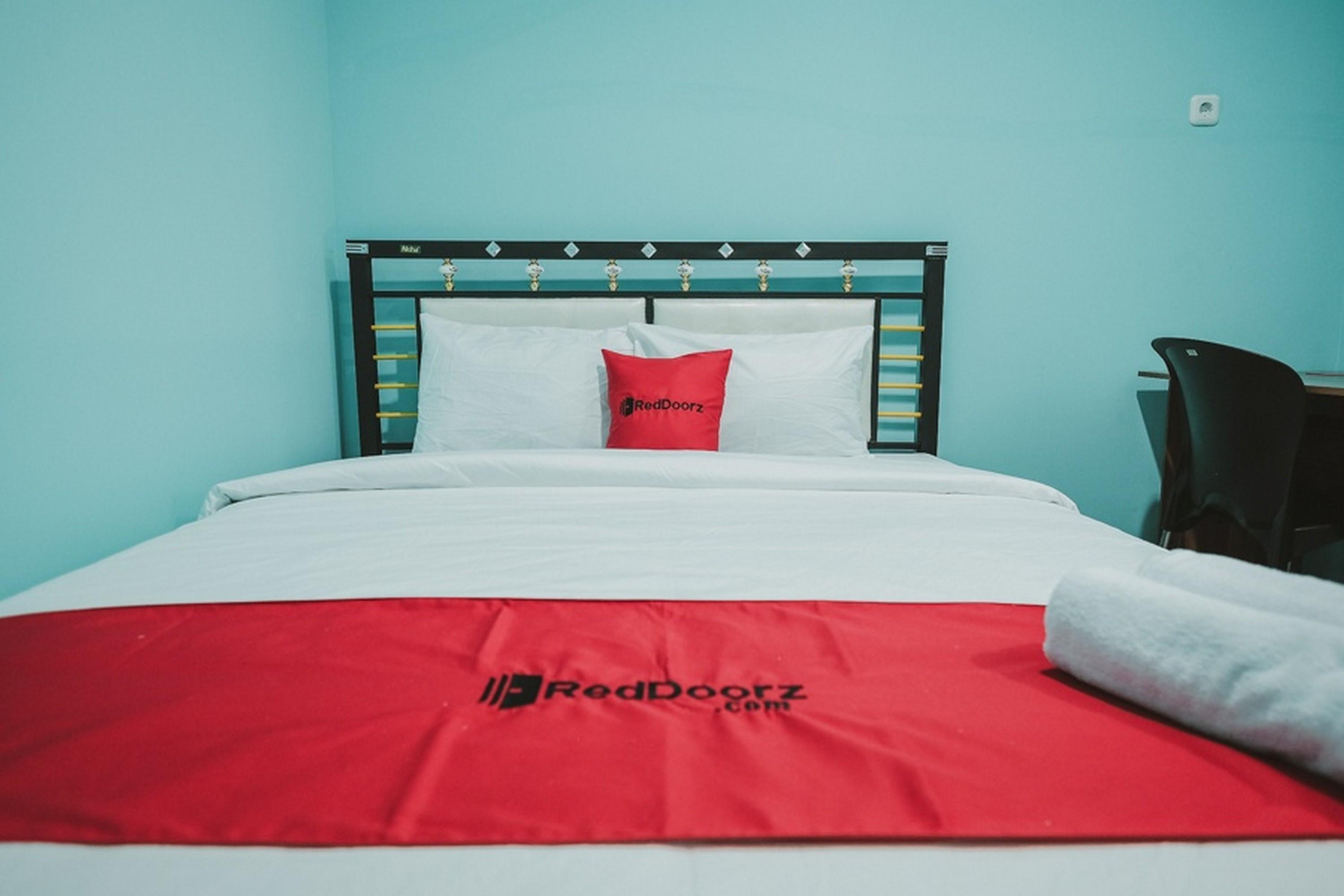 Hotel Reddoorz Near Rsud Koja Giacarta Esterno foto